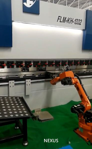 press brake with robot